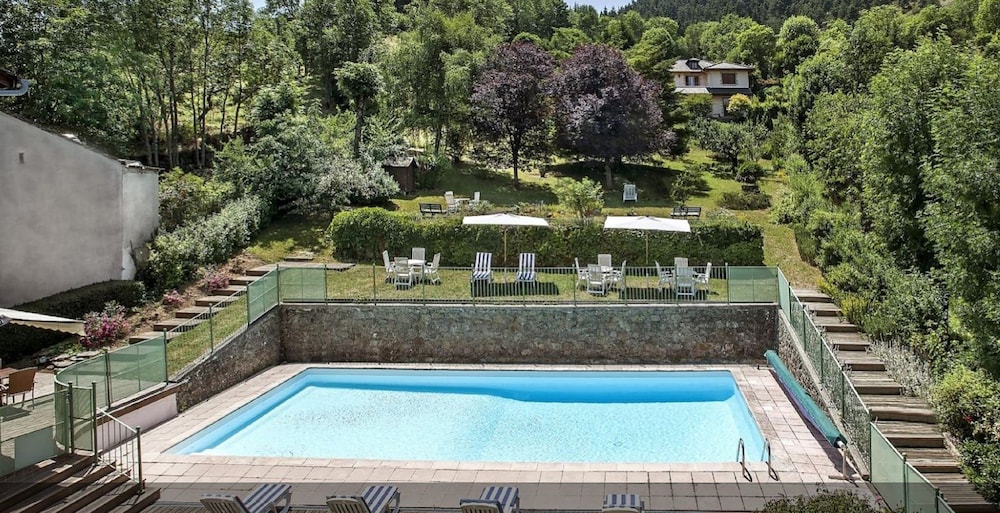 logis hotel restaurant le mont aigoual