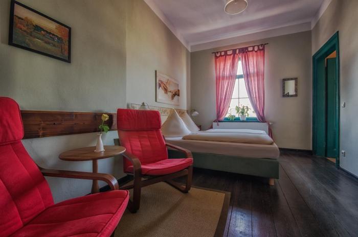 gasthaus and hotel zur henne