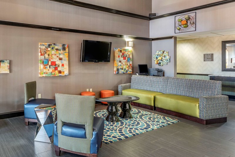 comfort inn and suites pauls valley city lake