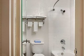 quality inn and suites