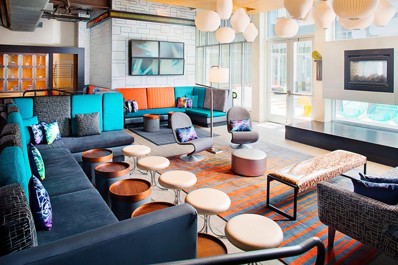 aloft philadelphia airport
