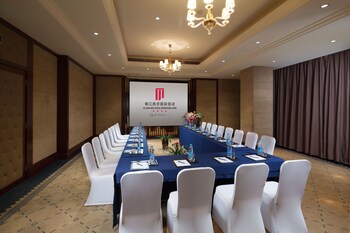 jinjiang west capital international hotel
