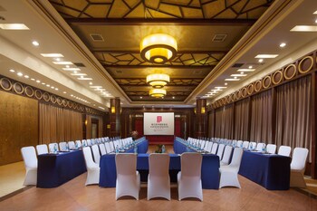 jinjiang west capital international hotel