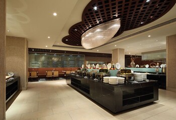 jinjiang west capital international hotel