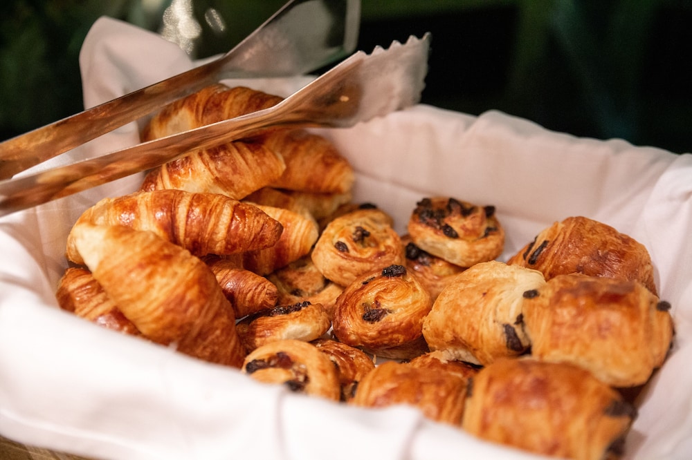 odalys apparthotel le tholonet