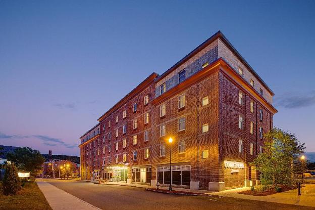 courtyard by marriott keene downtown