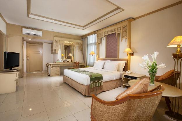 kusuma sahid prince hotel