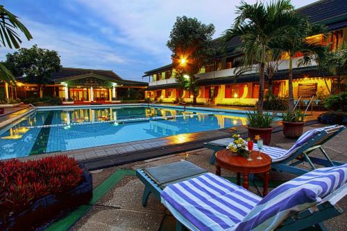 kusuma sahid prince hotel