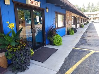 Americas Best Value Inn Hinckley,Pine County>>Hinckley,3 star