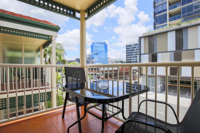 toowong central motel apartments