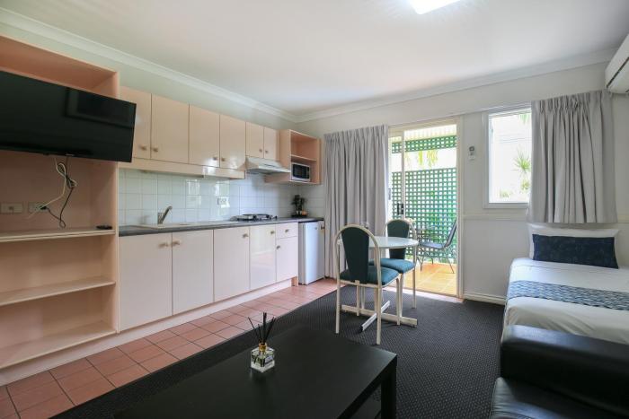 toowong central motel apartments