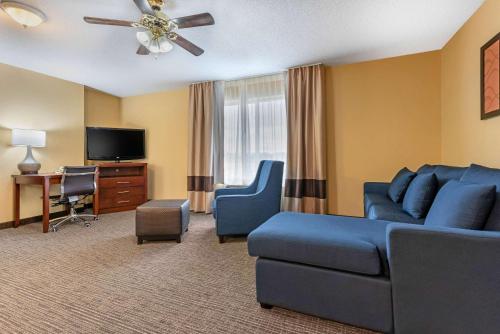 comfort suites findlay i 75
