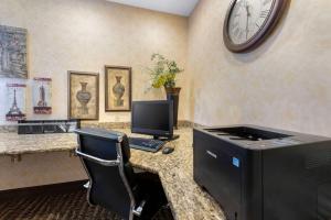 comfort suites findlay i 75