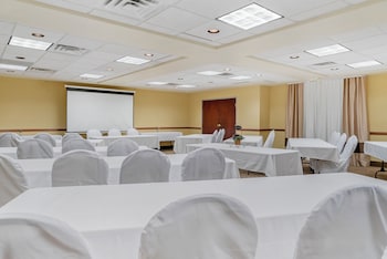 comfort suites findlay i 75