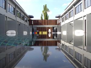 s ratchada leisure hotel