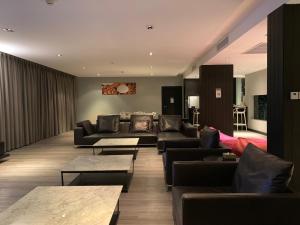 s ratchada leisure hotel
