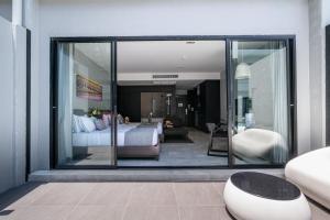 s ratchada leisure hotel