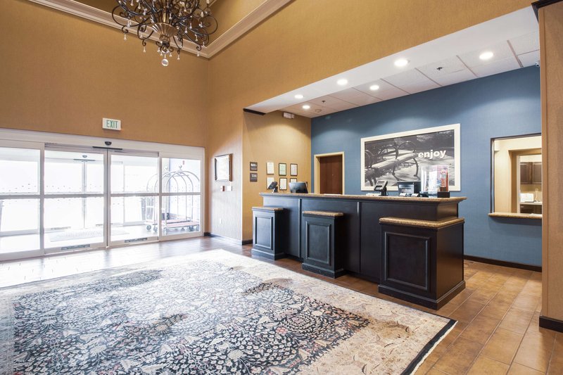hampton inn and suites huntsville hampton cove