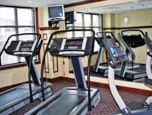 holiday inn express and suites greenville by ihg