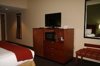 holiday inn express and suites greenville by ihg
