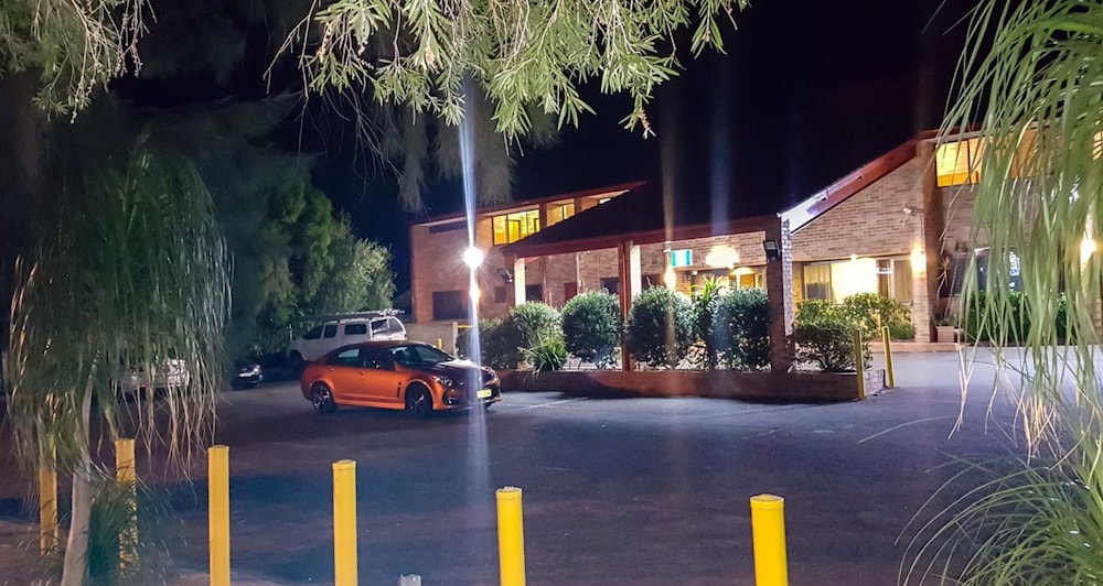 windsor riverview inn