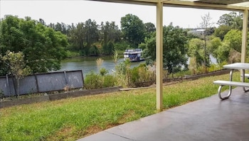 windsor riverview inn