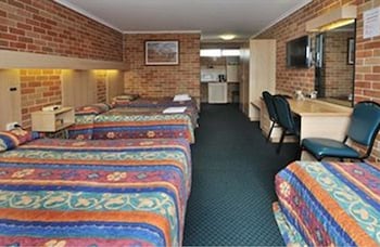 windsor riverview inn