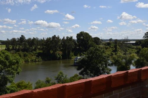 windsor riverview inn