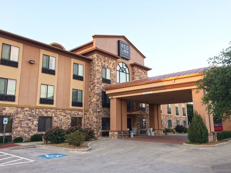 Red Lion Inn & Suites Mineral Wells