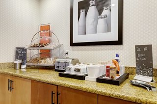 hampton inn st louis columbia