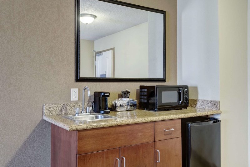 hampton inn st louis columbia