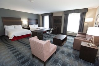hampton inn and suites oklahoma city airport