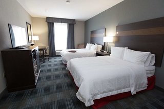 hampton inn and suites oklahoma city airport