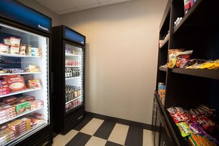 hampton inn and suites oklahoma city airport