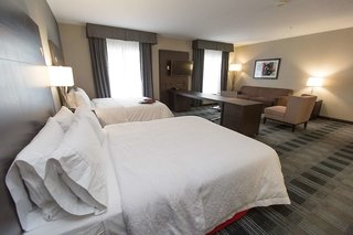 hampton inn and suites oklahoma city airport