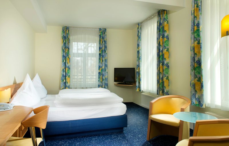 hotel schloss schweinsburg