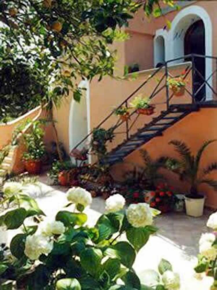 hotel tirreno residence