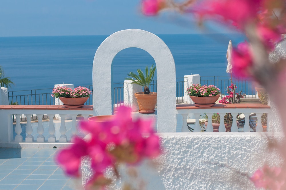 borgo romantica resort and spa