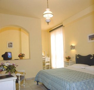 Hotel Baia Del Capitano,Mazzaforno>>Cefalù,4 star