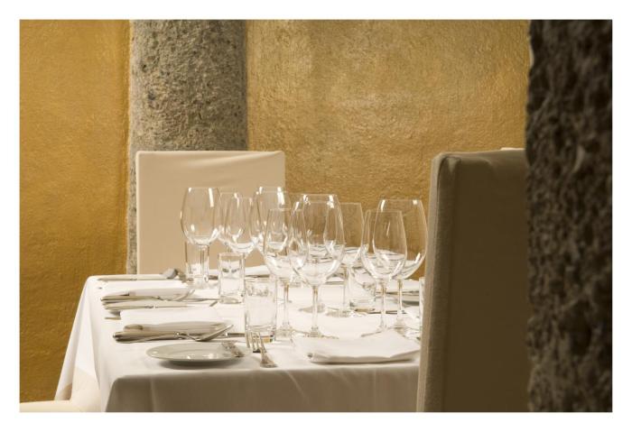 hotel schloss leonstain