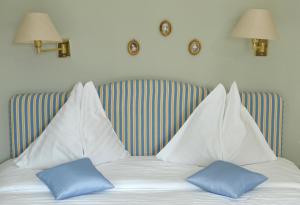 hotel schloss leonstain