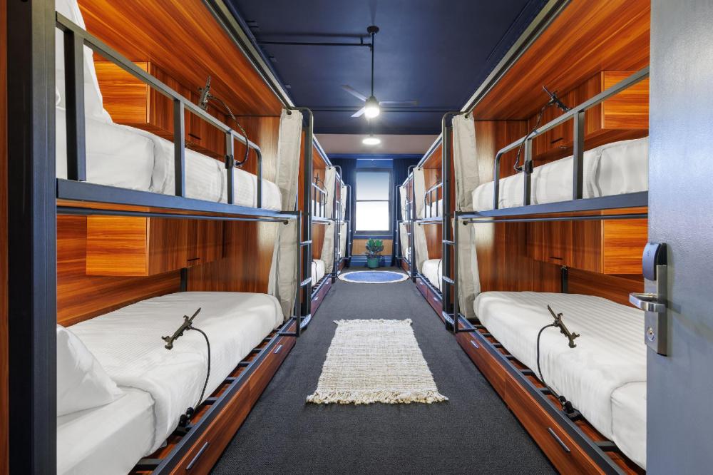 roamer st kilda formerly selina st kilda