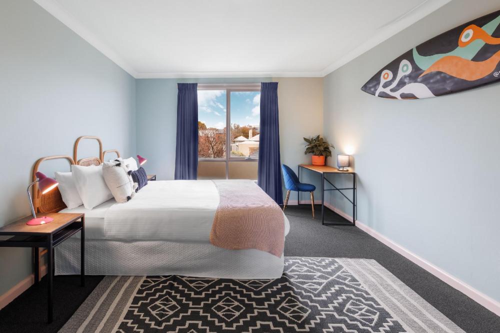 roamer st kilda formerly selina st kilda