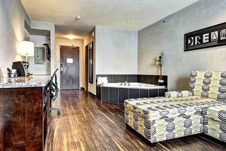 Home Inn & Suites Swift Current,Saskatchewan>>Swift Current,3 star