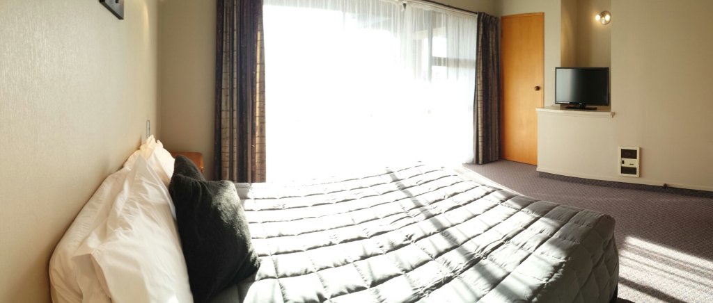 Aquarious Motor Inn,Whitiora>>Hamilton,2 star