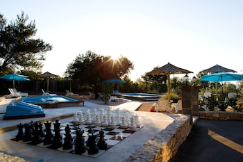 Waterman Beach Village,Split>>Brac Island,4 star