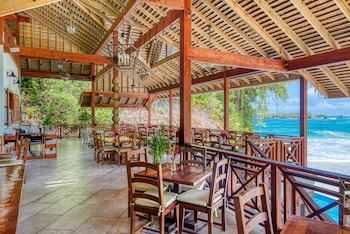 red frog beach island resort