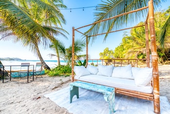 red frog beach island resort