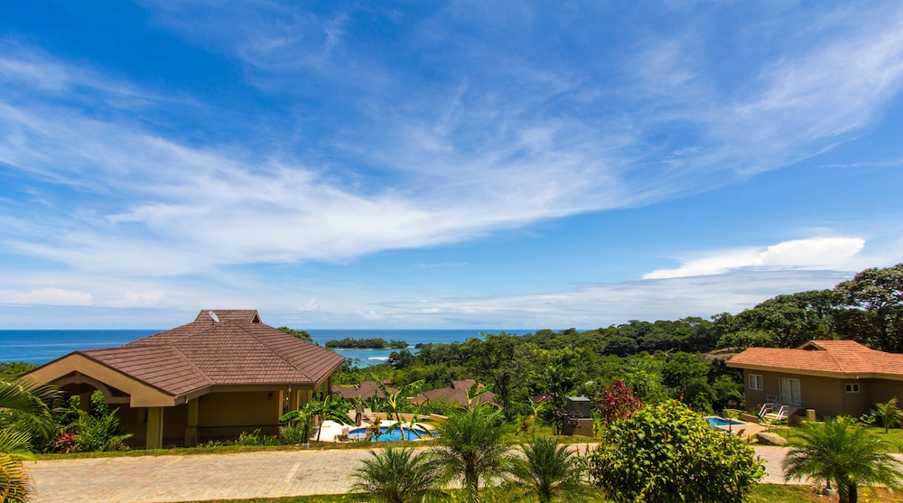 red frog beach island resort