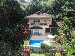 red frog beach island resort